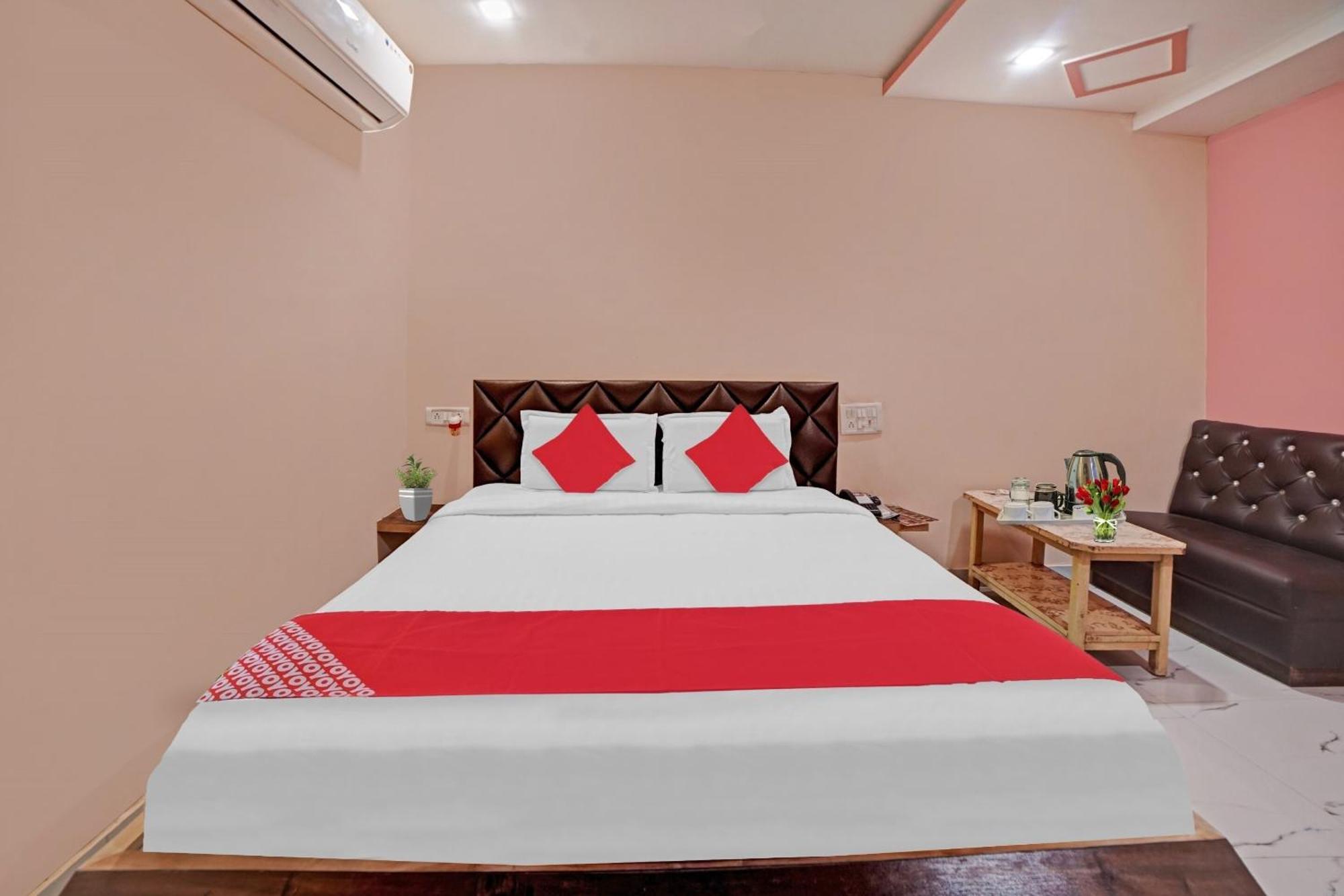 Hotel O Sandeep Rāipur エクステリア 写真