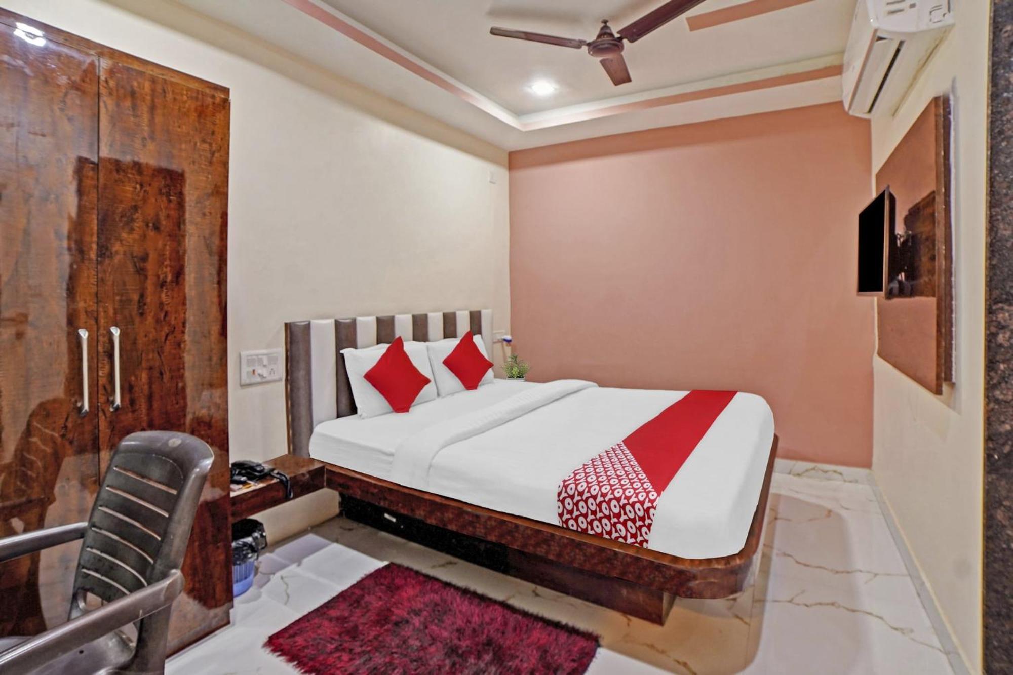 Hotel O Sandeep Rāipur エクステリア 写真